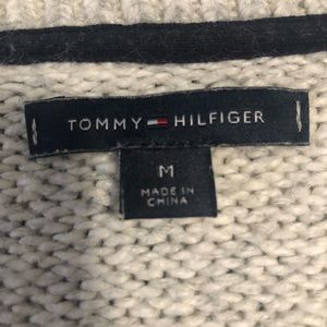 Cream coloured sweater. Great condition only wore a few times. Now to big for me